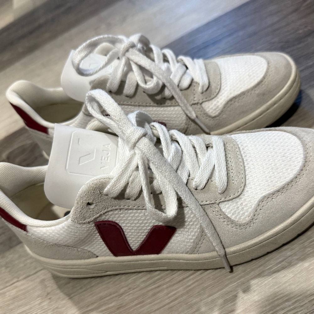 Veja White and Burgundy Sneakers